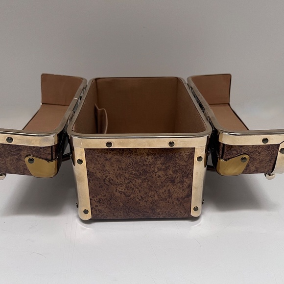 Vintage 1960s Delill Train Car Purse- Made in Italy - Picture 4 of 10